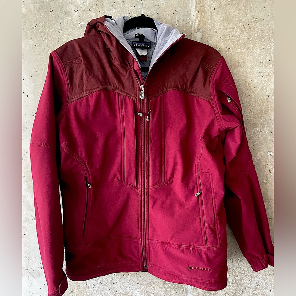 Patagonia Women’s Jacket with Fleece Interior - Picture 1 of 16